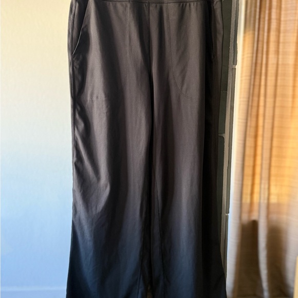 Soothefeel Black Wide-leg pant - Picture 6 of 9